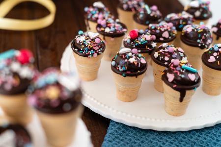 Colour Up! Dekoriere deine Muffins im Eisbecher mit wundervollen Streuseln