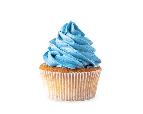 Das Frosting auf einem Cupcake kann ohne Probleme mit der blauen Lebensmittelfarbe gefärbt werden!